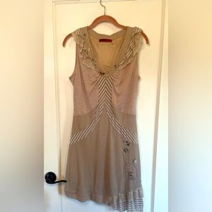 Cute import dress with sequins